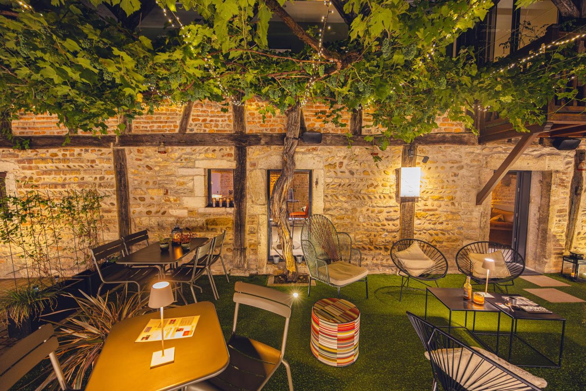 Hotel Le Griffon D'Or Bourg-en-Bresse Exterior photo